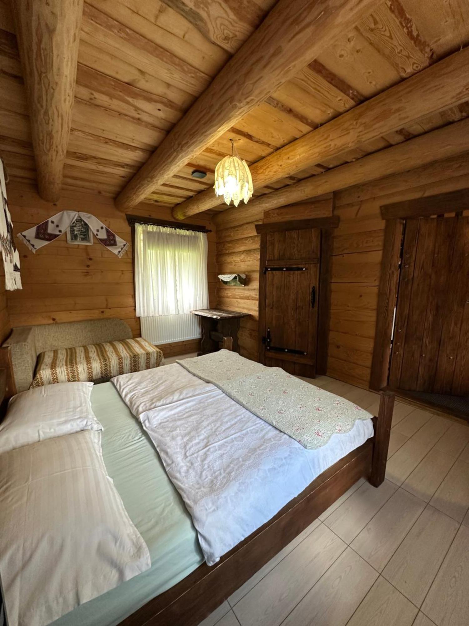 Guest House Anastasia Tatariv Exterior foto